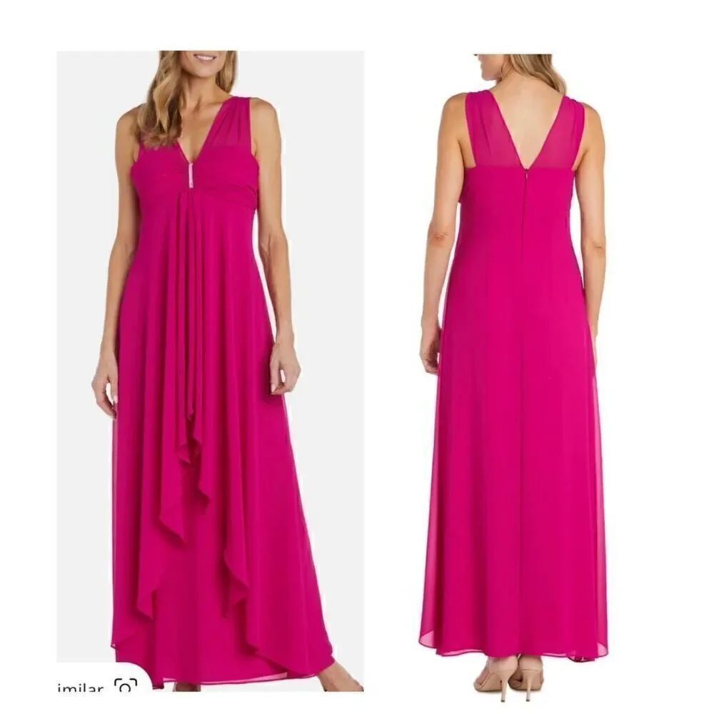 R&M RICHARDS GATHERED SLEEVELESS EVENING DRESS